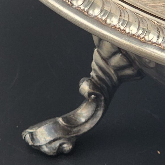 FB Rogers 1883 Footed Buffet Server w/ Lid 10.5" Silver-Plate Round VTG 1940s - Picture 9 of 16